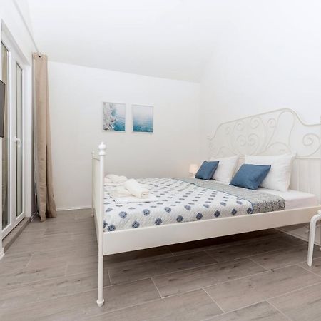 מאקרסקה Vista Mare Apartment - 3 Bedroom, Sea View מראה חיצוני תמונה